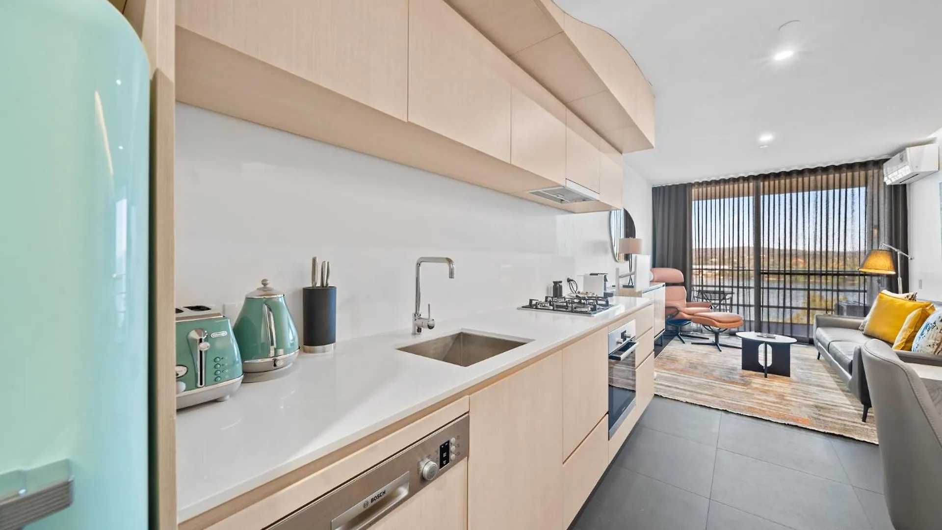 Stylish Studio In Acton With Balcony Views Canberra 0*,