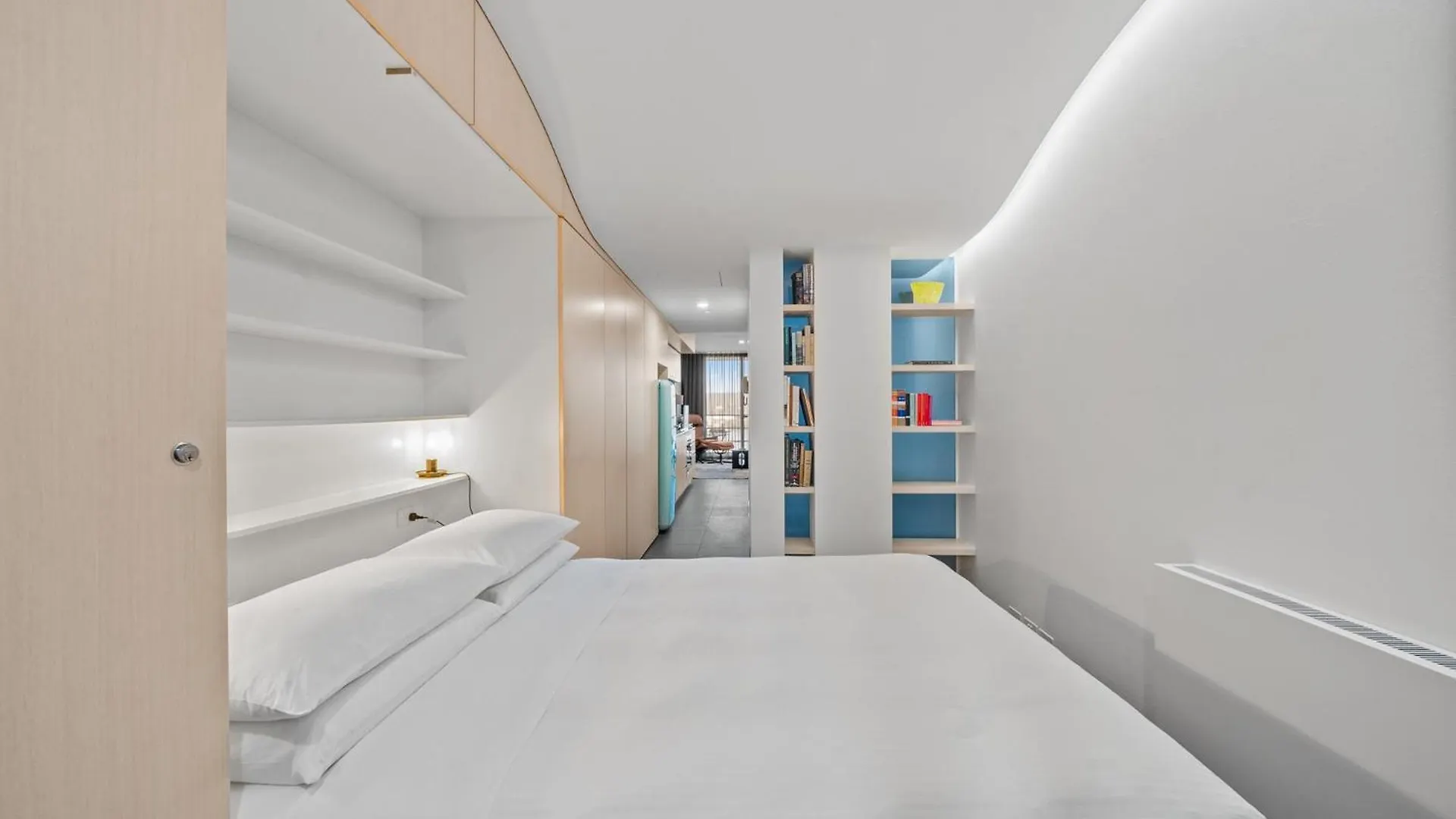 Stylish Studio In Acton With Balcony Views Canberra